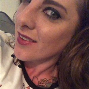 Meet your Posher, Lindsee